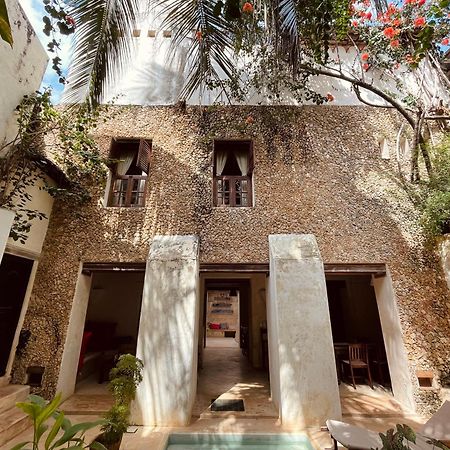 Authentic Swahili Style Villa Milele House Ламу Екстериор снимка